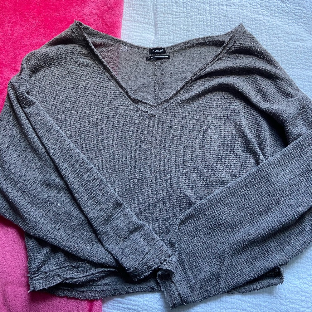 UO grey slouchy long sleeve